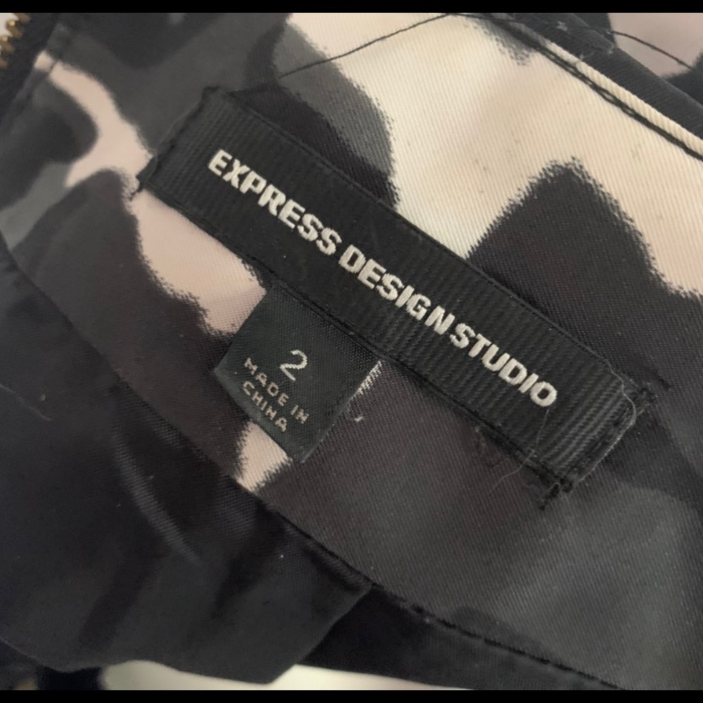 🐾Express Design Studio🐱 - Picture 2 of 3